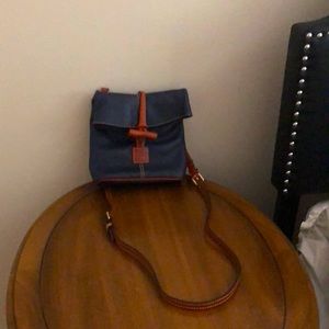 Dooney & Bourke navy cross body